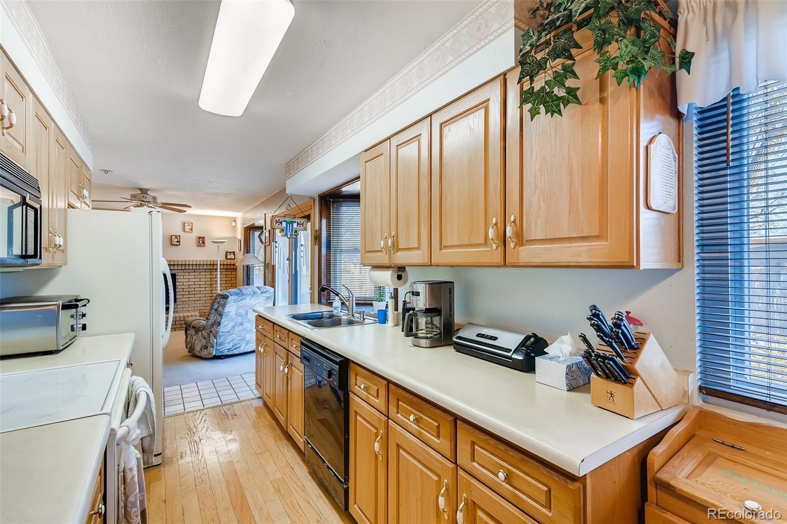 6366 West 86th Avenue Arvada, CO 80003 - Photo 9 of 28