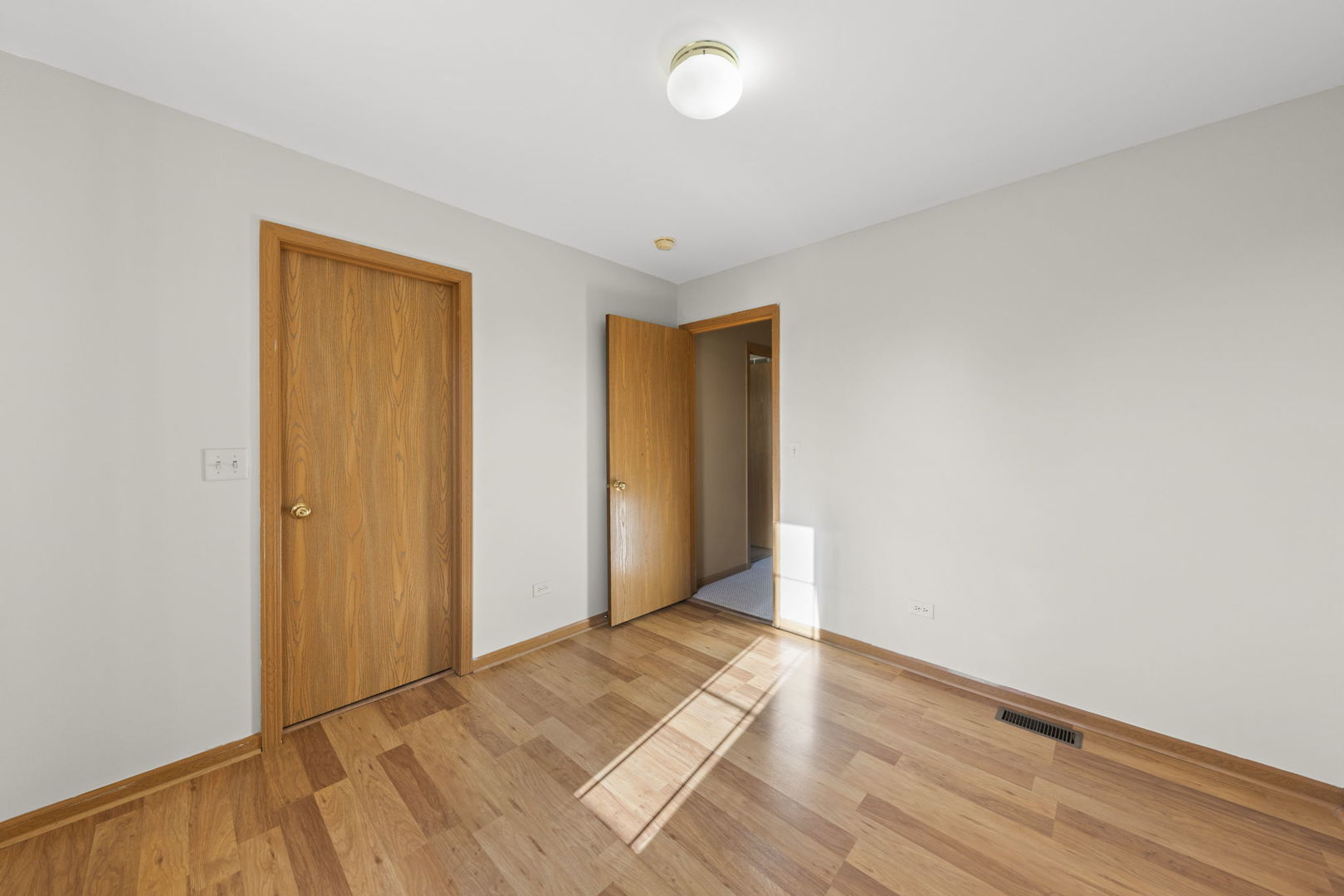 89 Iris Circle Romeoville, IL 60446 - Photo 11 of 28 a view of an empty room