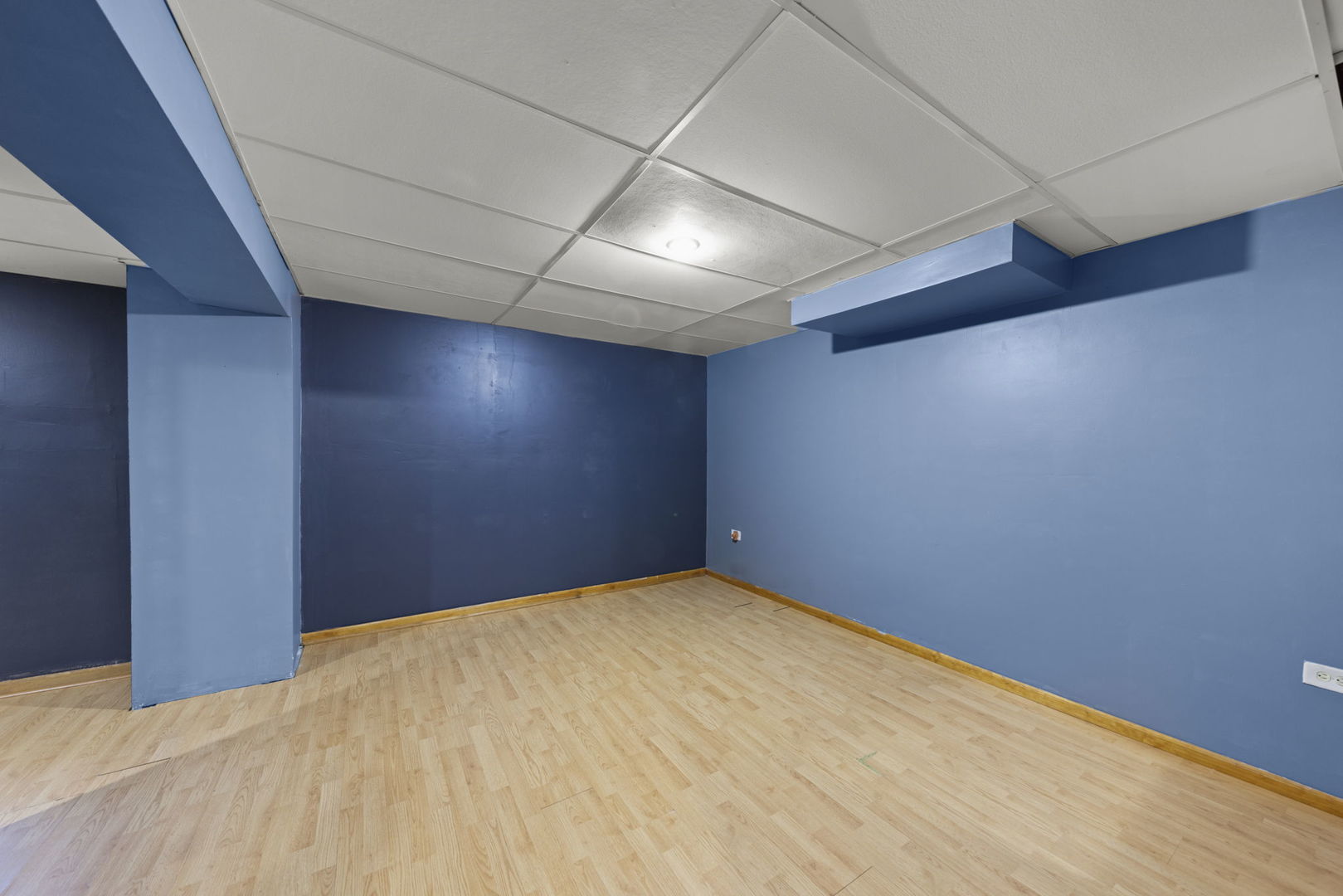 89 Iris Circle Romeoville, IL 60446 - Photo 20 of 28 a view of empty room