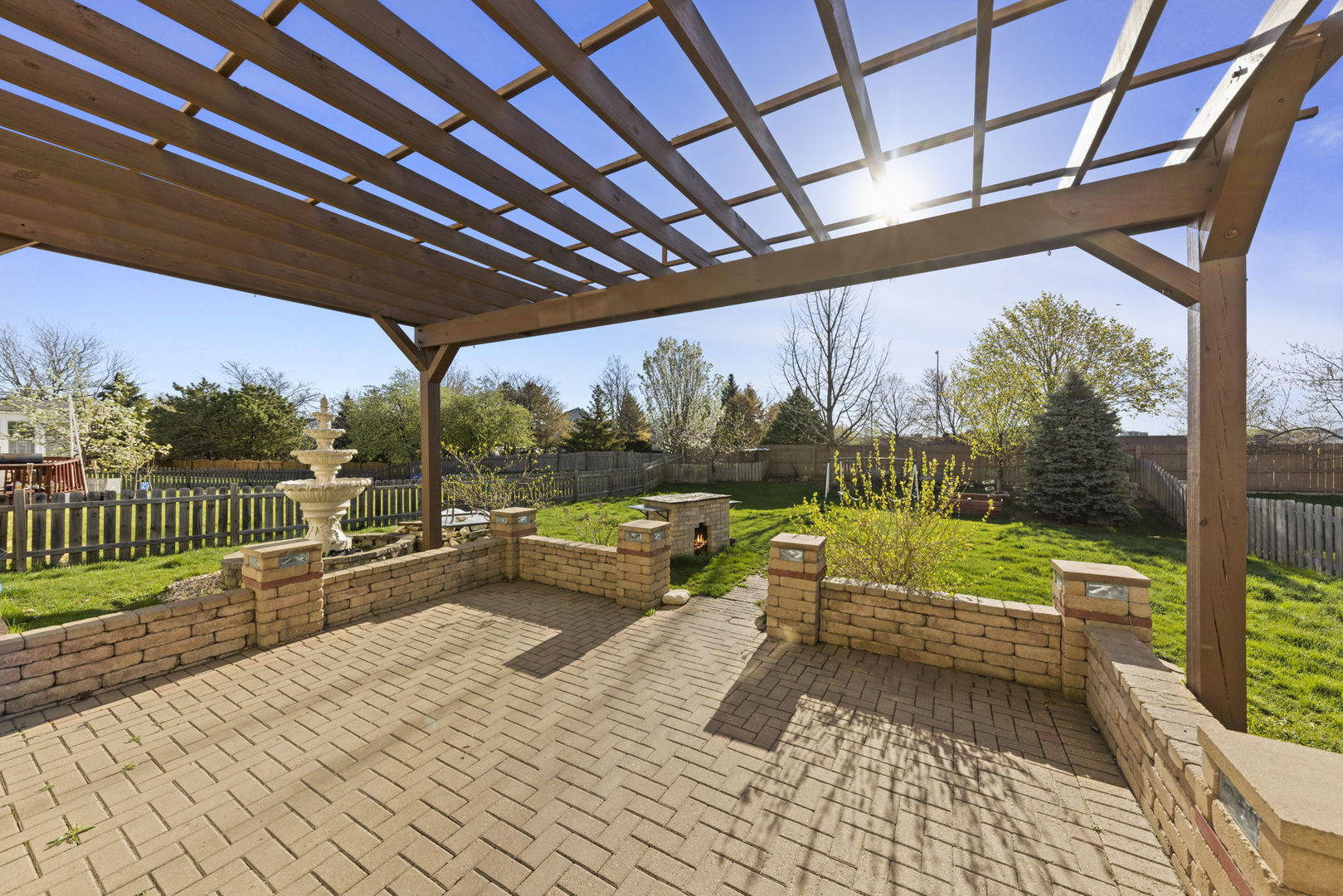 89 Iris Circle Romeoville, IL 60446 - Photo 22 of 28 a view of swimming pool with a back yard