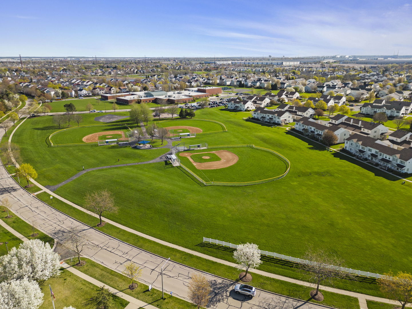 89 Iris Circle Romeoville, IL 60446 - Photo 27 of 28 an aerial view of a tennis court