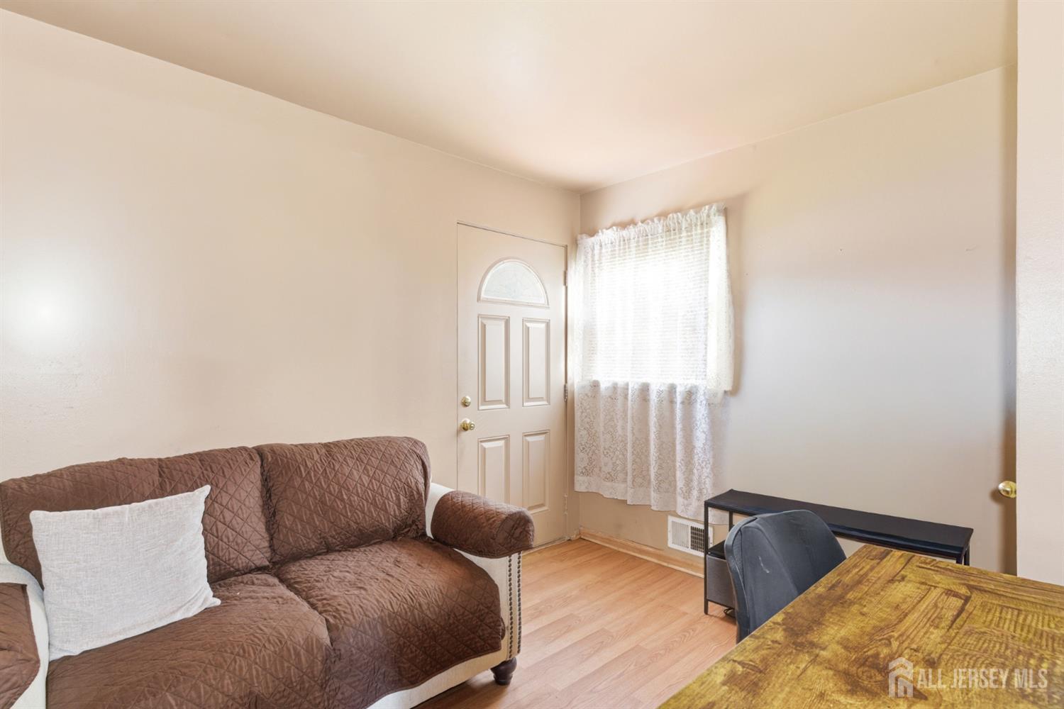 66 Rose Street Edison, NJ 08817 - Photo 19 of 30