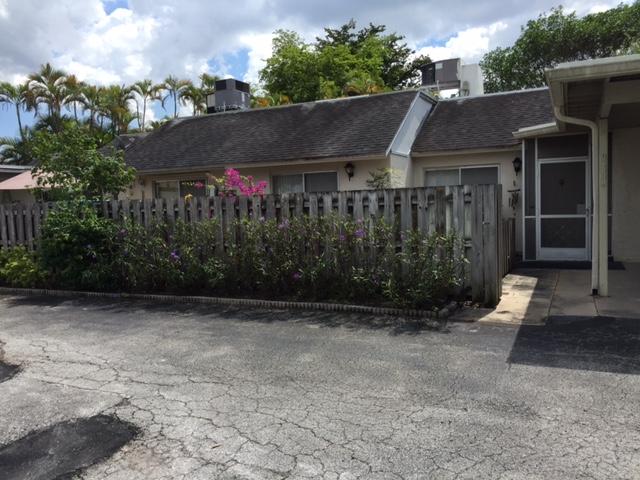 9180 Southwest 5th Street, Unit B Boca Raton, FL 33428 - Photo 9 of 40 IMG_4992