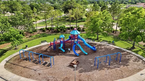 $549,900 | 5410 Everhart Manor Lane, Katy, TX 77494