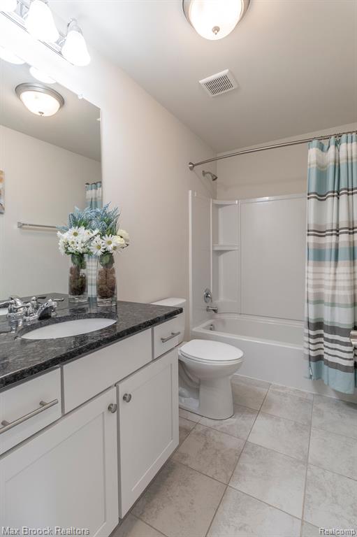 919 Barclay Circle, Unit 37 Rochester Hills, MI 48307 - Photo 39 of 56