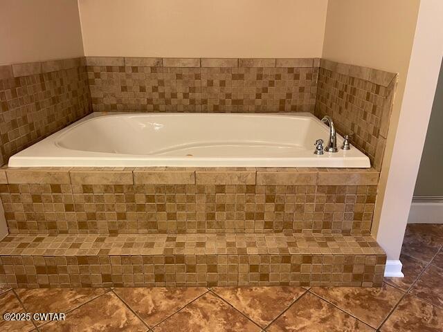 874 Key Road Troy, TN 38260 - Photo 25 of 48 a bathroom with a shower