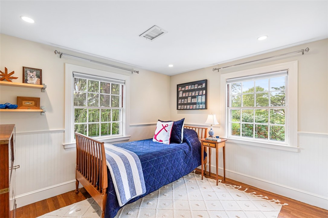 11 Harbour Road Barrington, RI 02806 - Photo 29 of 40