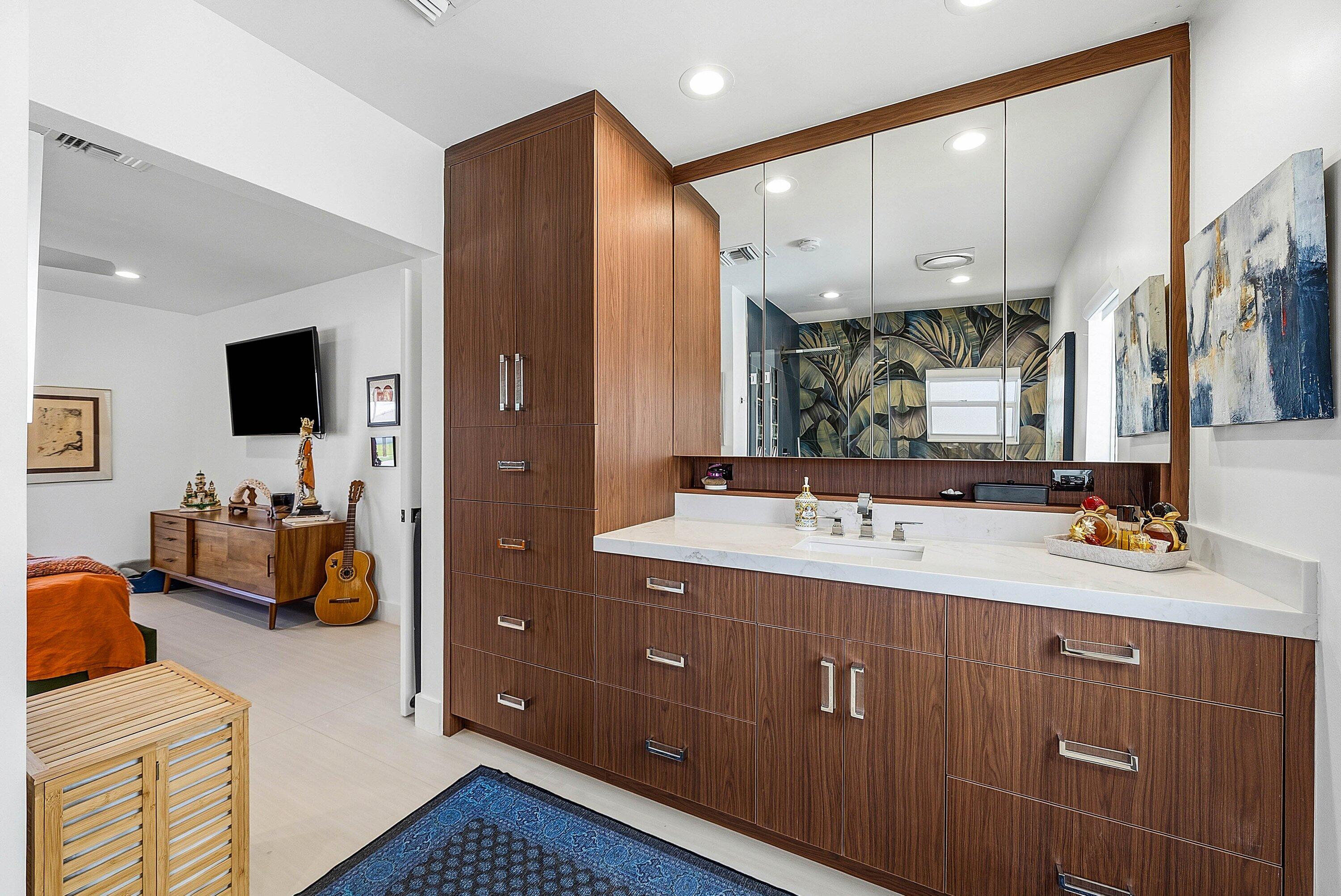 1387 Southwest 12th Street Boca Raton, FL 33486 - Photo 20 of 39 Custom Vanity