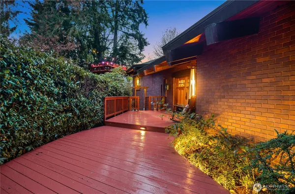 $1,375,000 | 4775 Northeast 203rd Street, Lake Forest Park, WA 98155