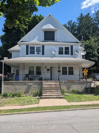 $1,200 | 118 1/2 Broad Street, Pittston, PA 18640
