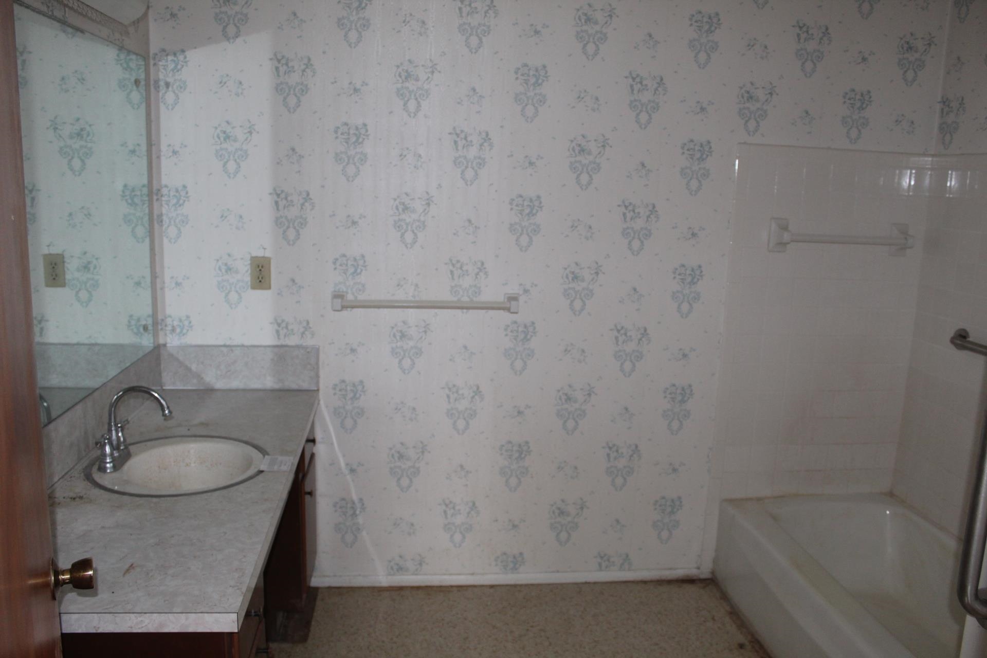 3343 West Wilson Road Clio, MI 48420 - Photo 10 of 13 50169598-53e9db36-aaee-4bfc-8bde-18fe0f46de29.JPG