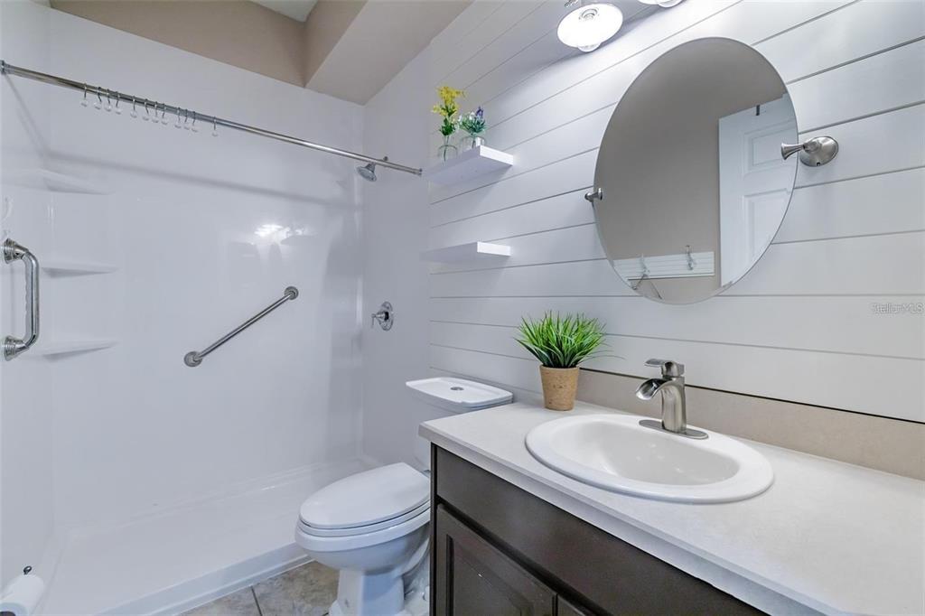 501 Delwood Breck Street Ruskin, FL 33570 - Photo 7 of 39