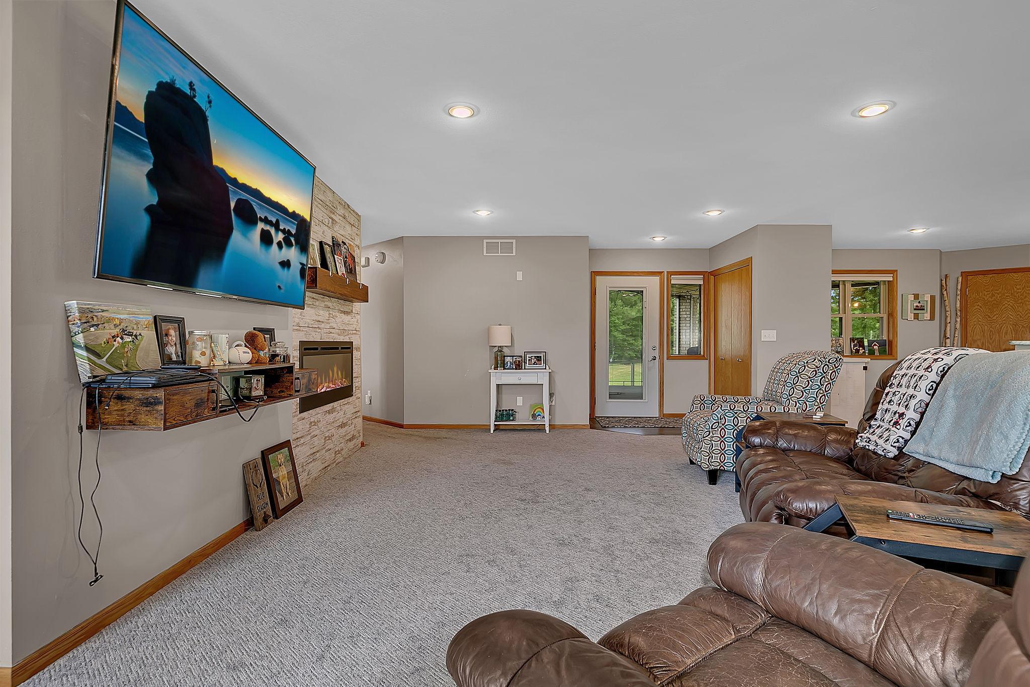 29203 Frontage Road St. Joseph, MN 56374 - Photo 8 of 55