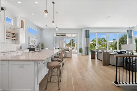 $3,995,500 | 26659 Hickory Boulevard, Bonita Springs, FL 34134