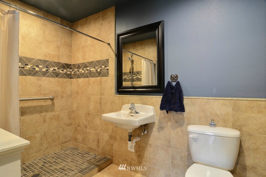 1550 Southeast Spruce Road Burley, WA 98367 - Photo 9 of 25 Gallery Image 9