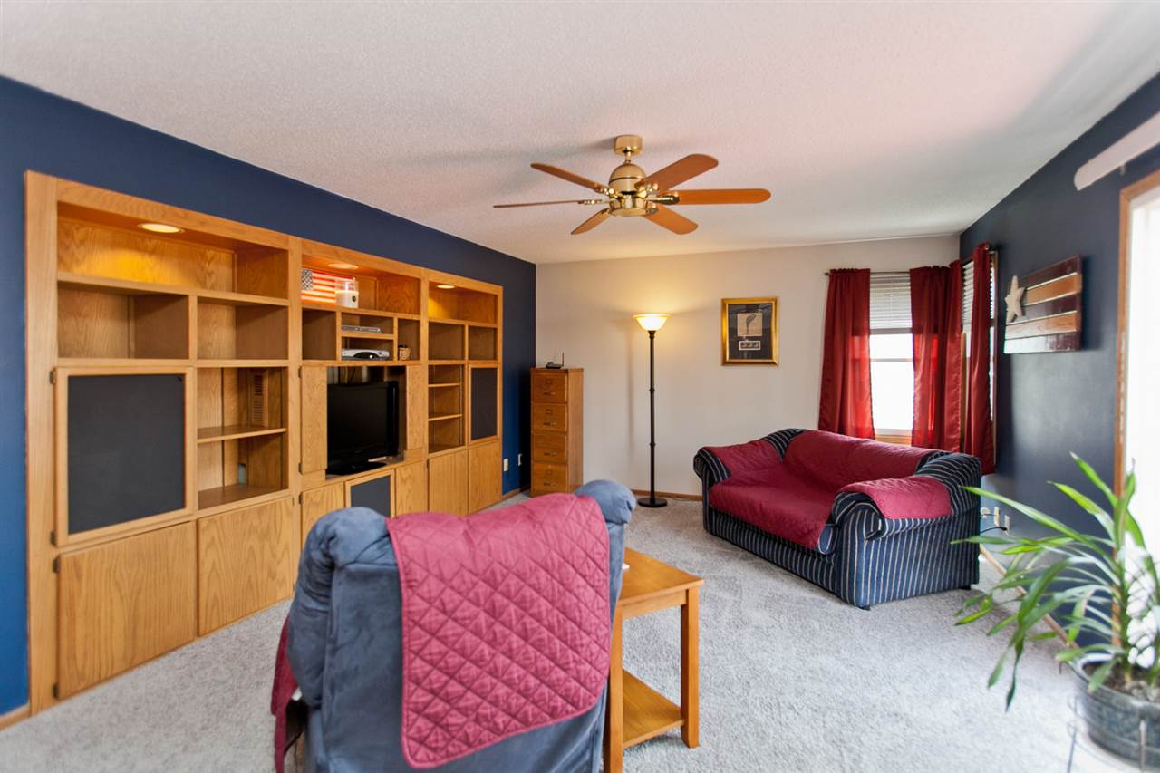 3625 Coppermill Road Northeast Cedar Rapids, IA 52402 - Photo 20 of 44 Gallery Image 20