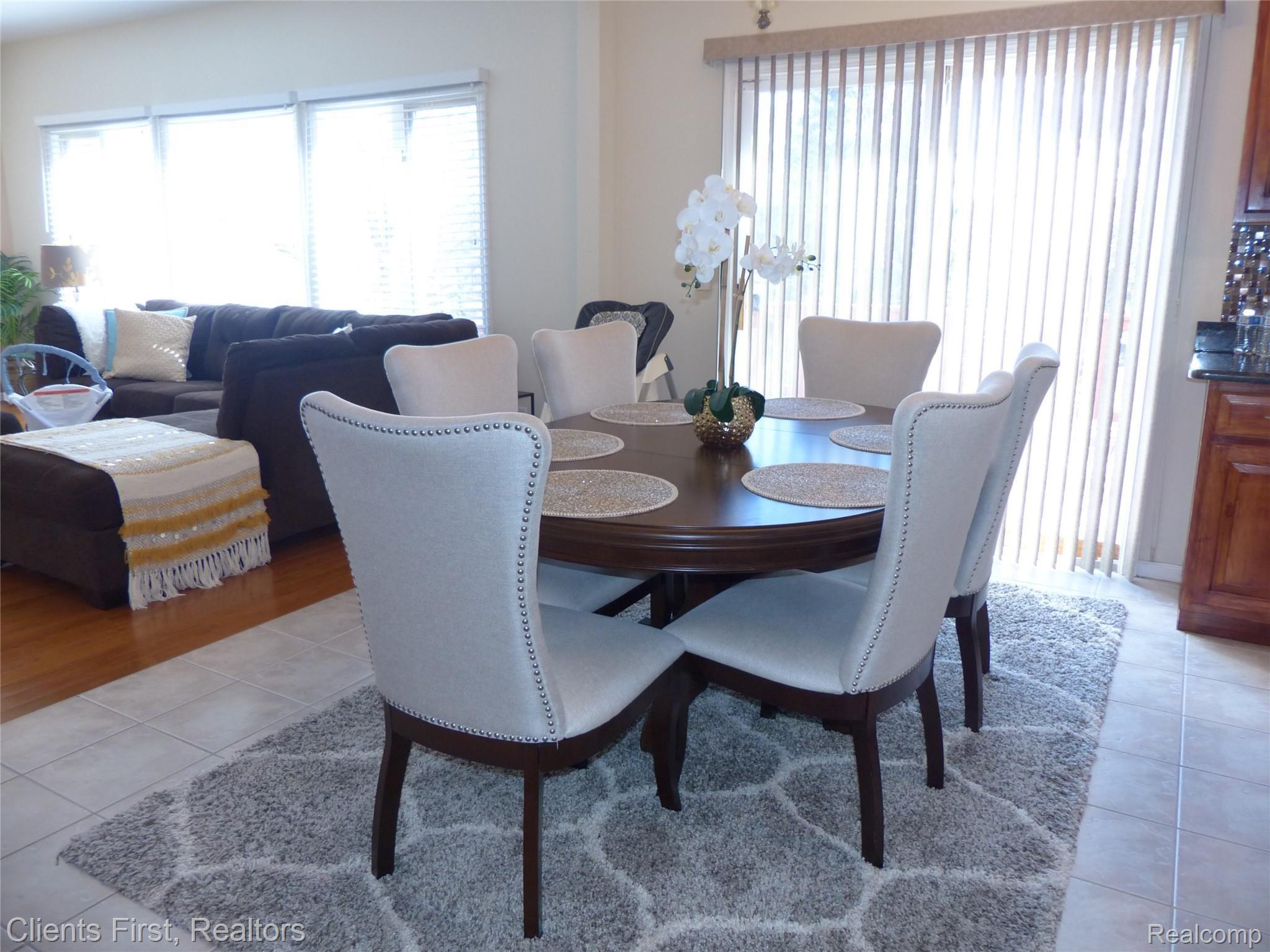 574 Seabrook Drive Rochester, MI 48307 - Photo 12 of 66 P1060379.JPG
