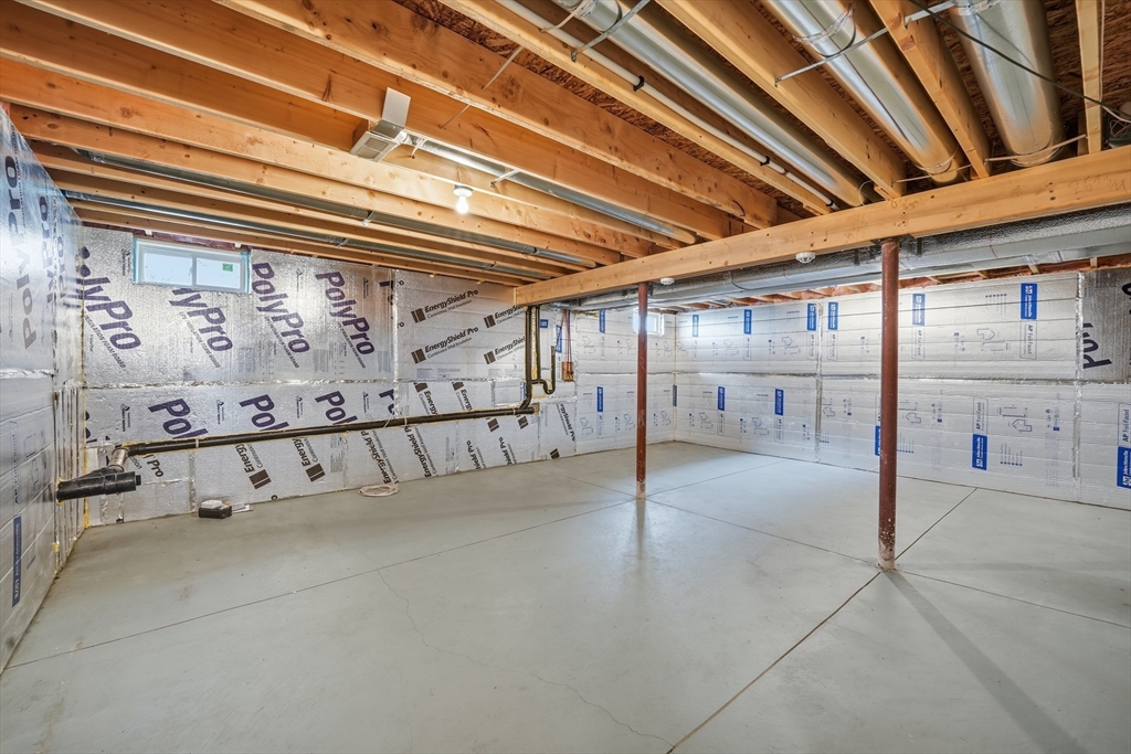 140 Temby Street Springfield, MA 01119 - Photo 27 of 34