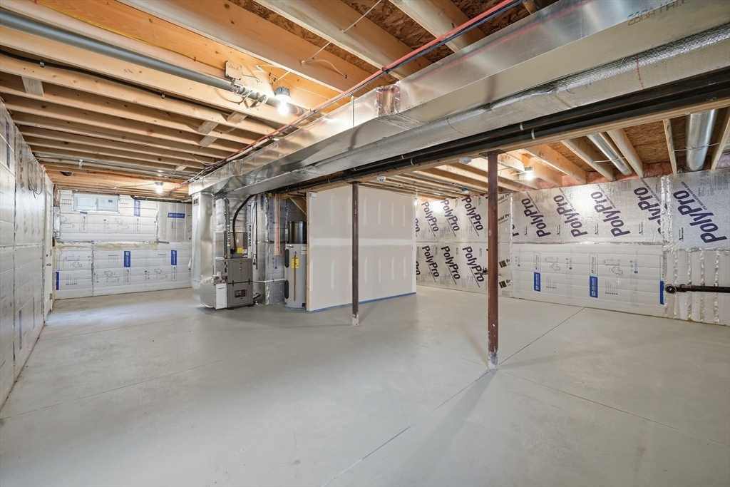 140 Temby Street Springfield, MA 01119 - Photo 28 of 34