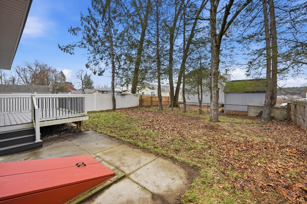 140 Temby Street Springfield, MA 01119 - Photo 30 of 34