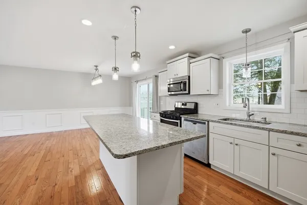 $449,900 | 140 Temby Street, Springfield, MA 01119