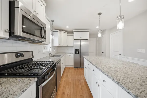 $449,900 | 140 Temby Street, Springfield, MA 01119