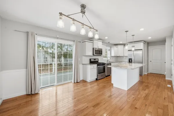 $449,900 | 140 Temby Street, Springfield, MA 01119