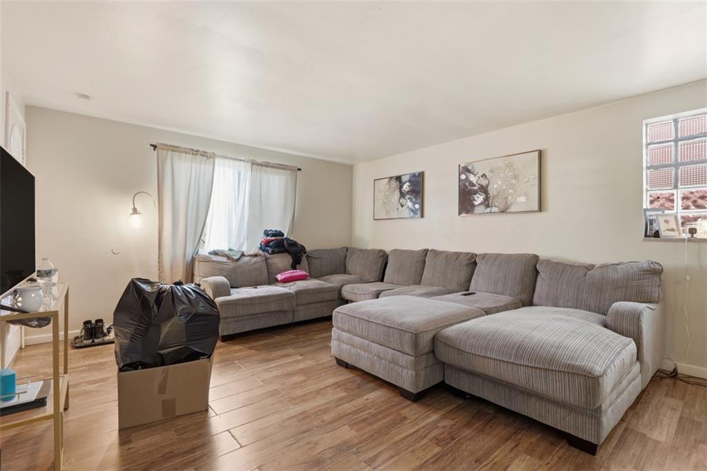 2402 Laketon Road Pittsburgh, PA 15221 - Photo 20 of 37 Gallery Image 20