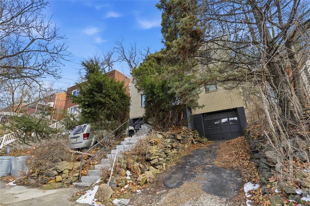 2402 Laketon Road Pittsburgh, PA 15221 - Photo 35 of 37 Gallery Image 35