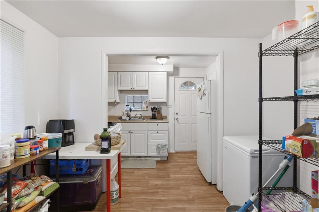 2402 Laketon Road Pittsburgh, PA 15221 - Photo 6 of 37 Gallery Image 6