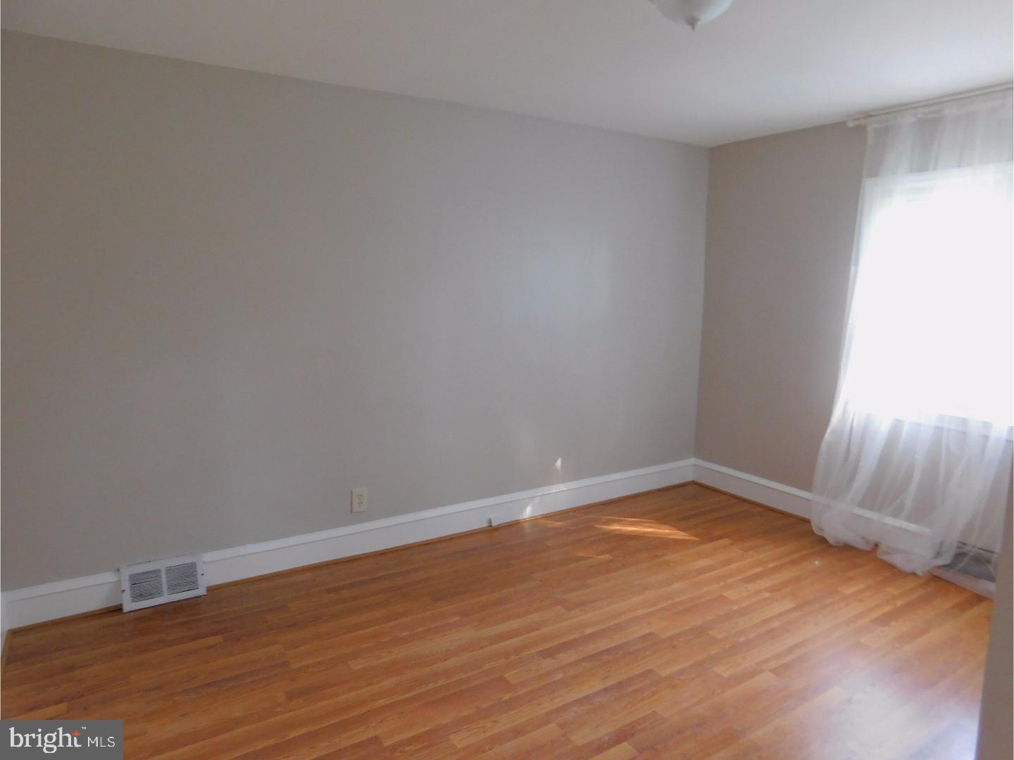 33 Ranoldo Terrace Cherry Hill, NJ 08034 - Photo 16 of 25 Bedroom 3