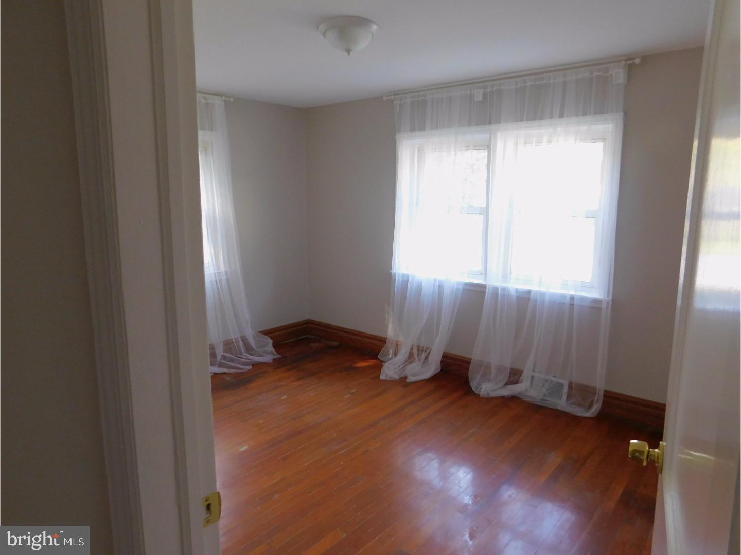 33 Ranoldo Terrace Cherry Hill, NJ 08034 - Photo 17 of 25 Bedroom 4