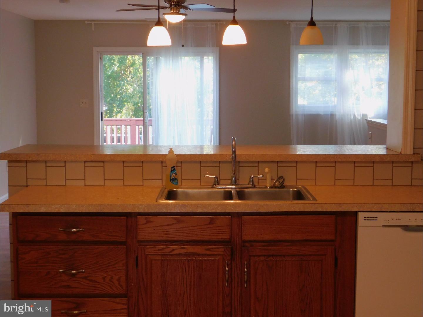 33 Ranoldo Terrace Cherry Hill, NJ 08034 - Photo 19 of 25 Kitchen