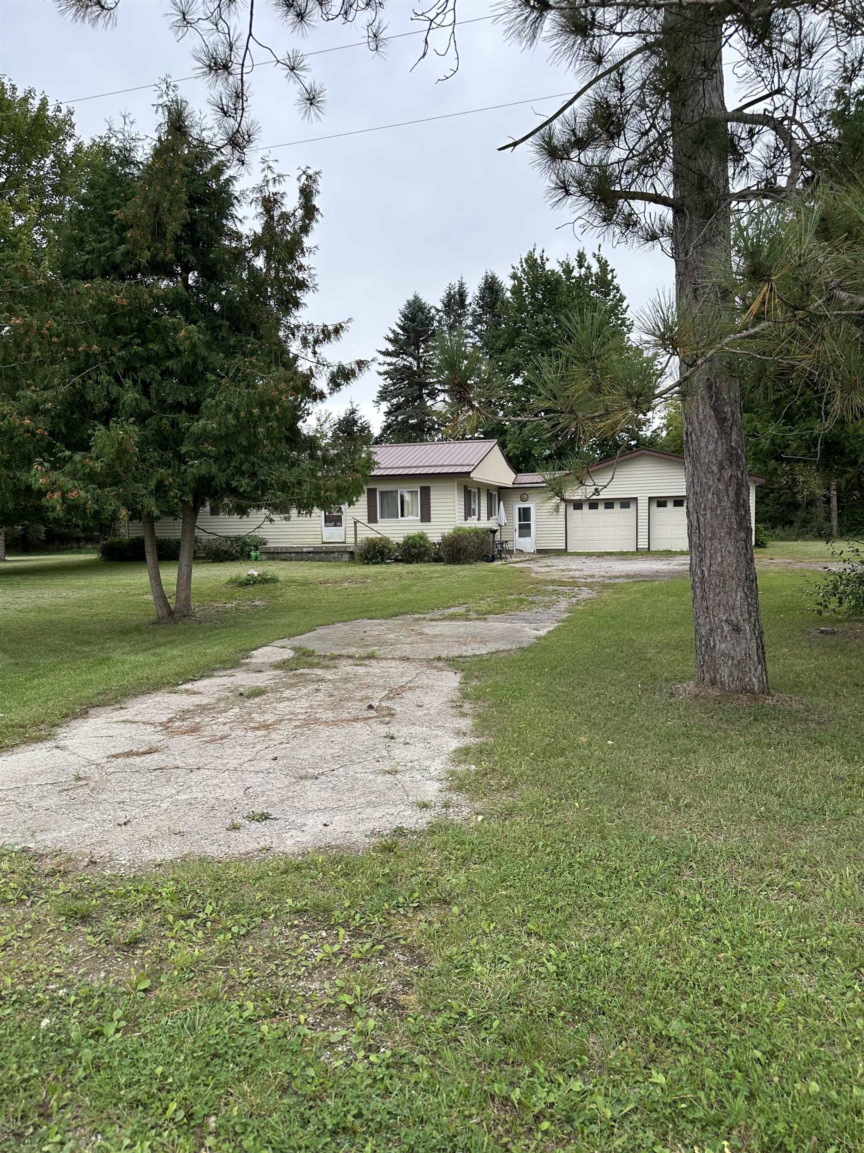 491 Brown Road Standish, MI 48658 - Photo 30 of 52 1950781-389a1266-da66-4f64-abfb-7a78eaf25926.JPG