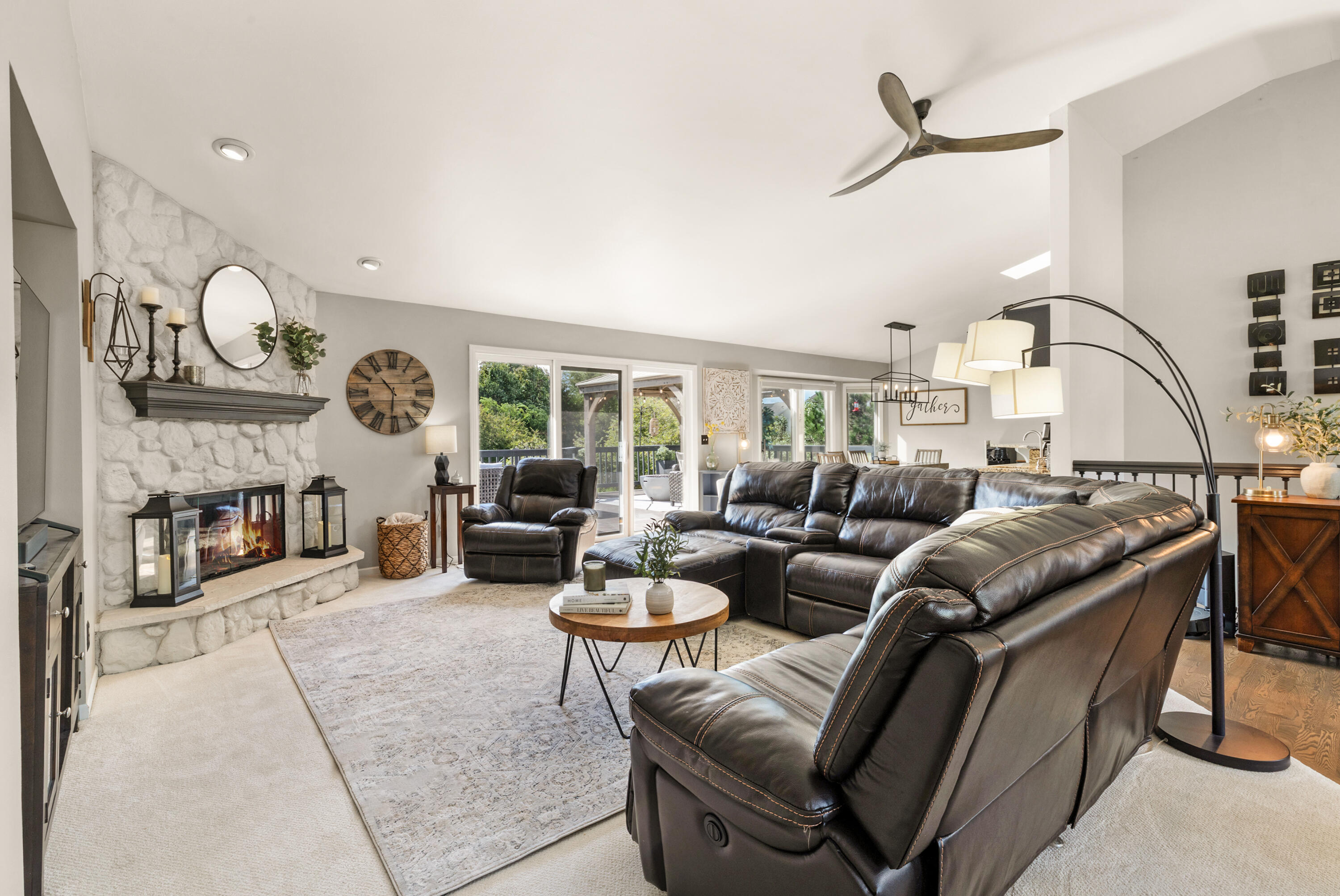 618 2 Rivers Drive Mukwonago, WI 53149 - Photo 12 of 59 Expansive Glass Doors & Windows