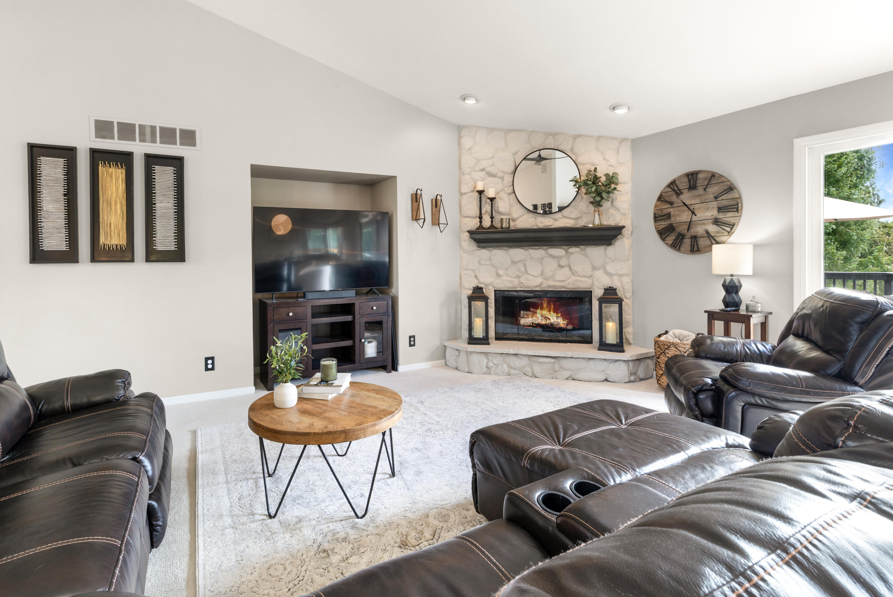 618 2 Rivers Drive Mukwonago, WI 53149 - Photo 14 of 59 Lofty 10+ Foot Ceilings