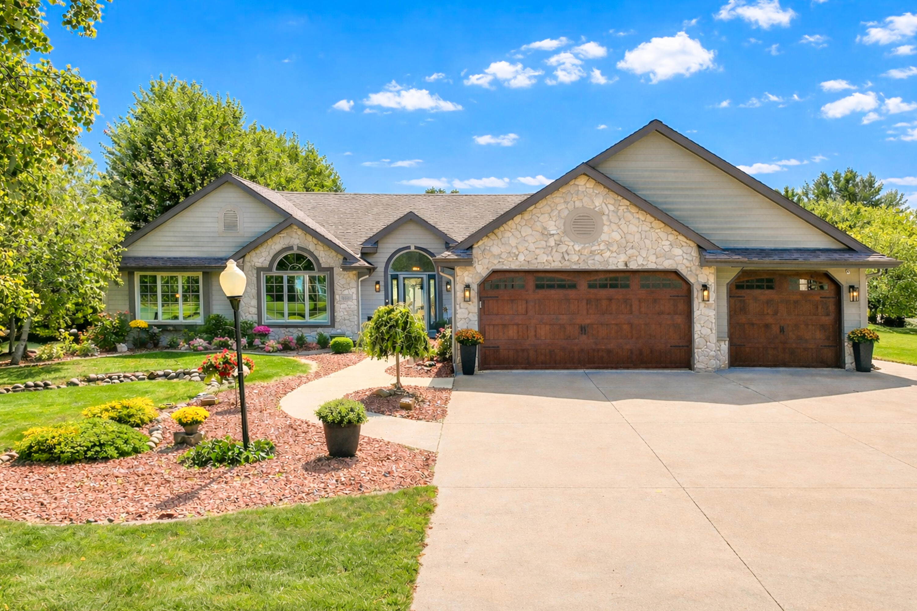 618 2 Rivers Drive Mukwonago, WI 53149 - Photo 2 of 59 Exceptional Custom Built