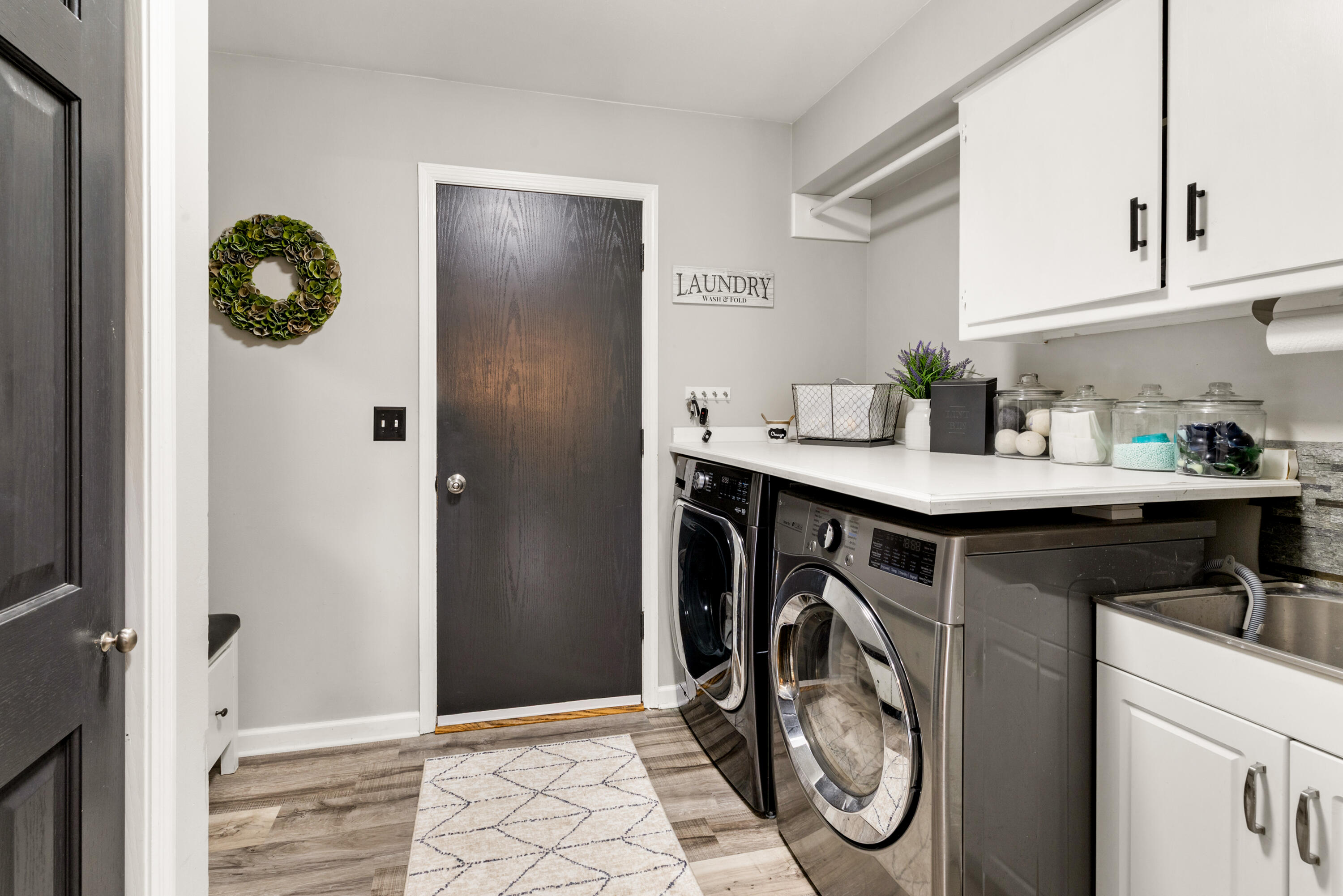 618 2 Rivers Drive Mukwonago, WI 53149 - Photo 22 of 59 MudRoom With Custom Cabinetry/Storage