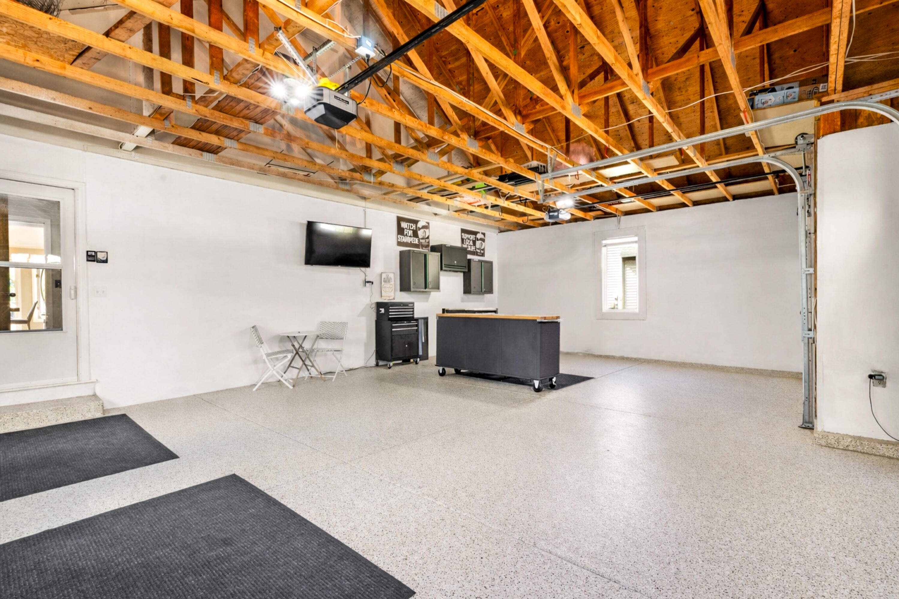 618 2 Rivers Drive Mukwonago, WI 53149 - Photo 38 of 59 Impeccable Professional Epoxy Finish