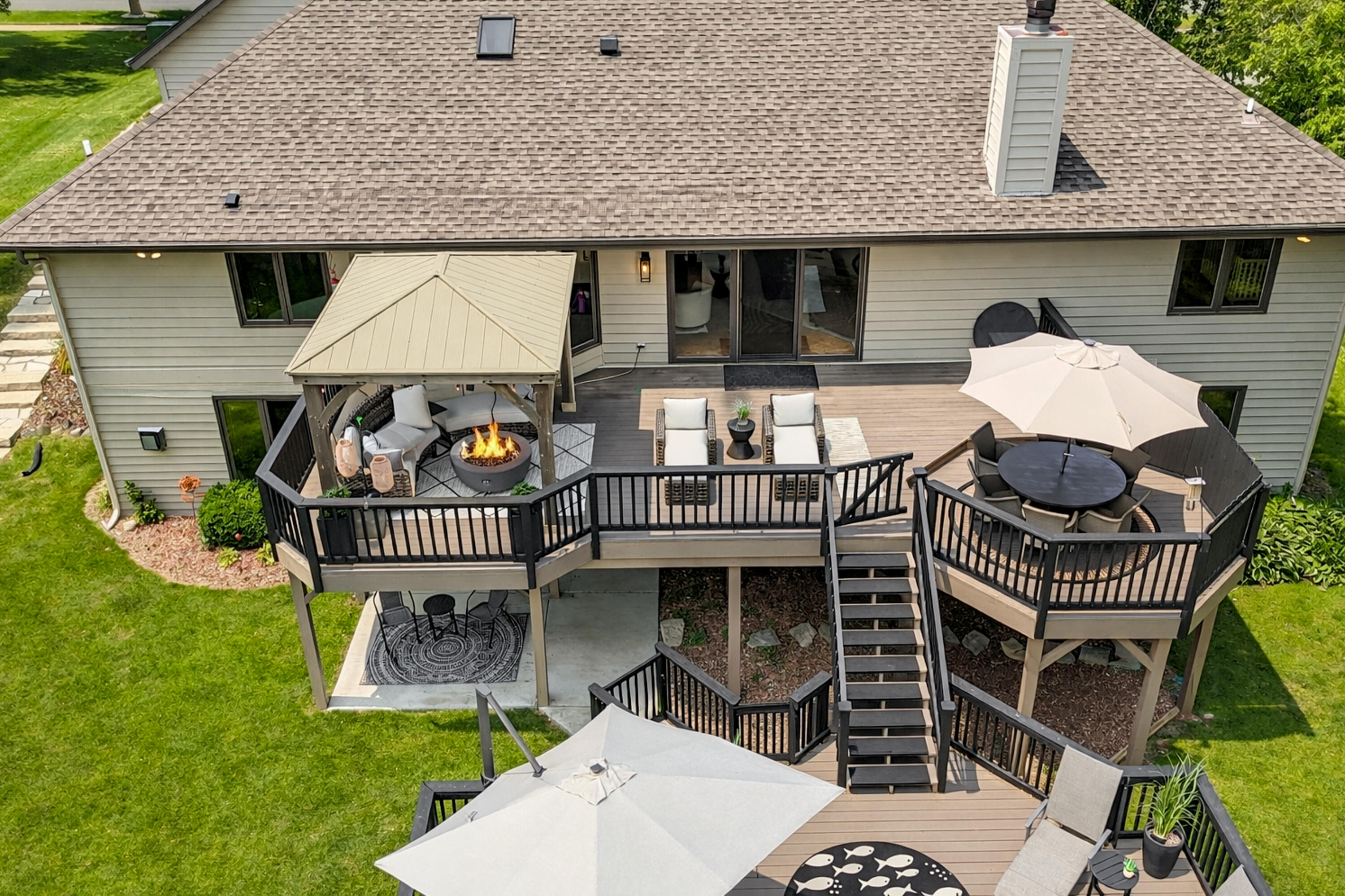 618 2 Rivers Drive Mukwonago, WI 53149 - Photo 39 of 59 Elevated Entertaining