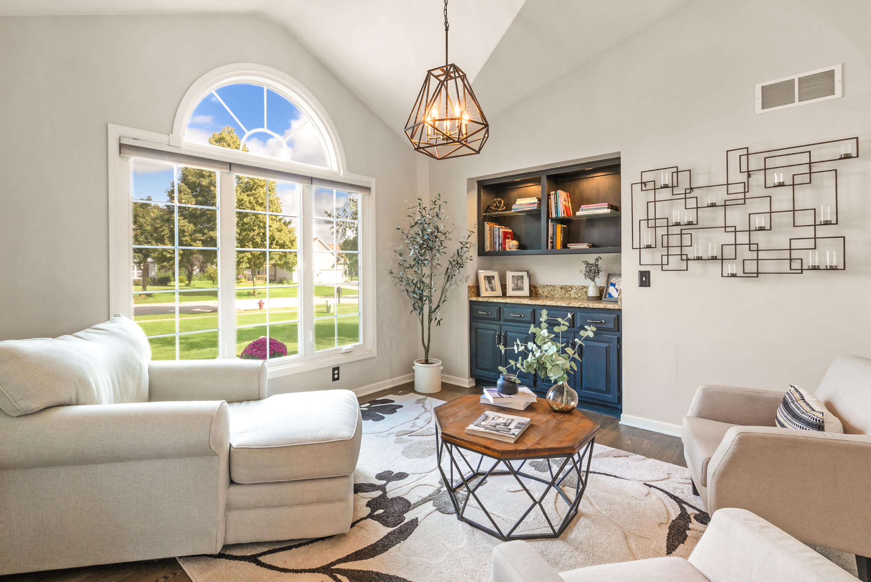 618 2 Rivers Drive Mukwonago, WI 53149 - Photo 10 of 59 Versatile Sitting Area or Library