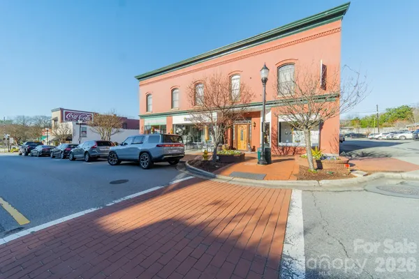 $1,625,000 | 525 Winding Way, Unit 7, Belmont, NC 28012