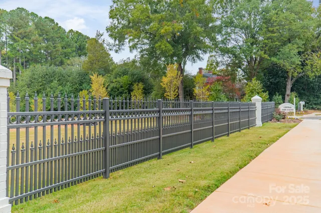 $1,625,000 | 525 Winding Way, Belmont, NC 28012