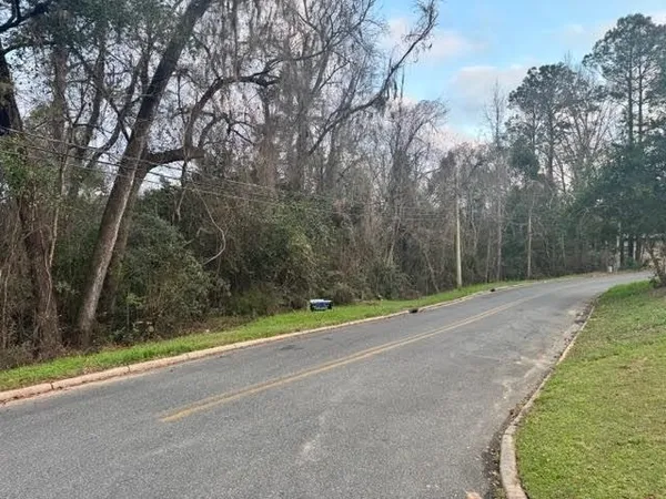 $18,000 | 905 Bellamy Drive, Quincy, FL 32351