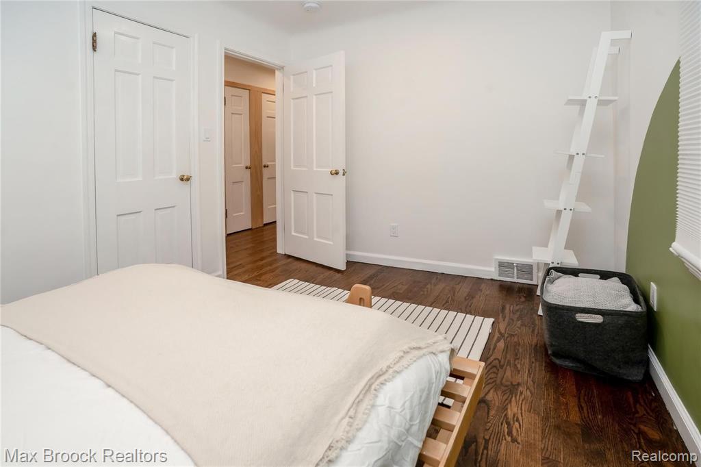 90 Amherst Road Pleasant Ridge, MI 48069 - Photo 19 of 43 Gallery Image 19