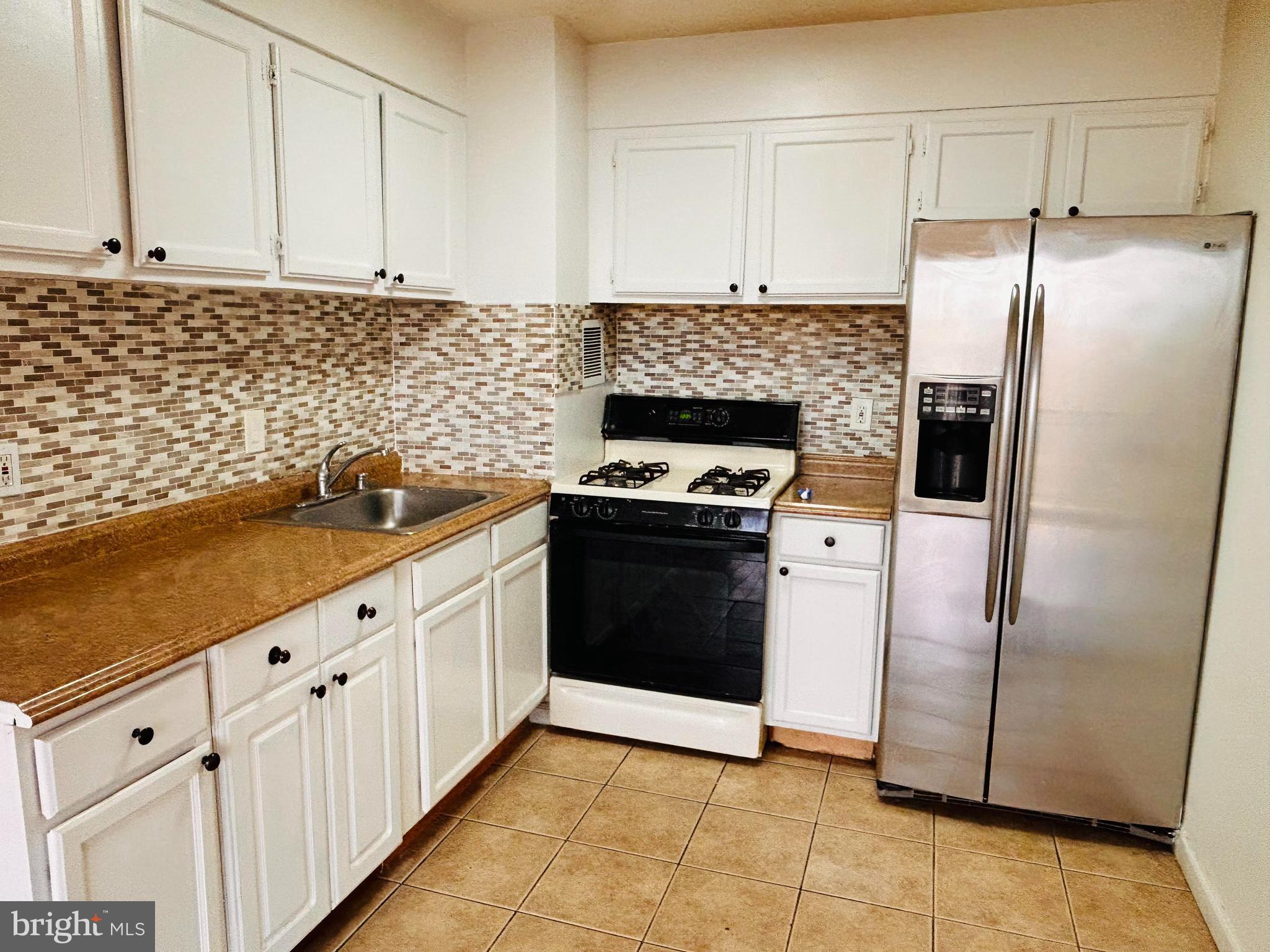 1828 Metzerott Road, Unit 405 Hyattsville, MD 20783 - Photo 7 of 15 Kitchen