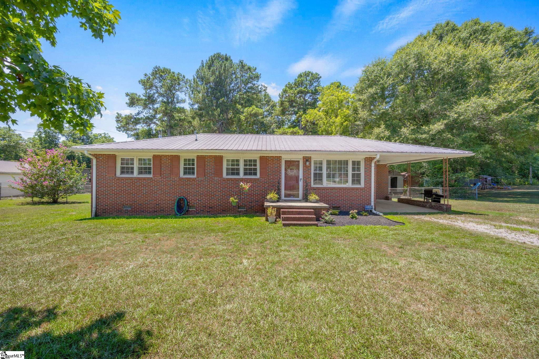 516 Wesley Court Starr, SC 29684 - Photo 1 of 36