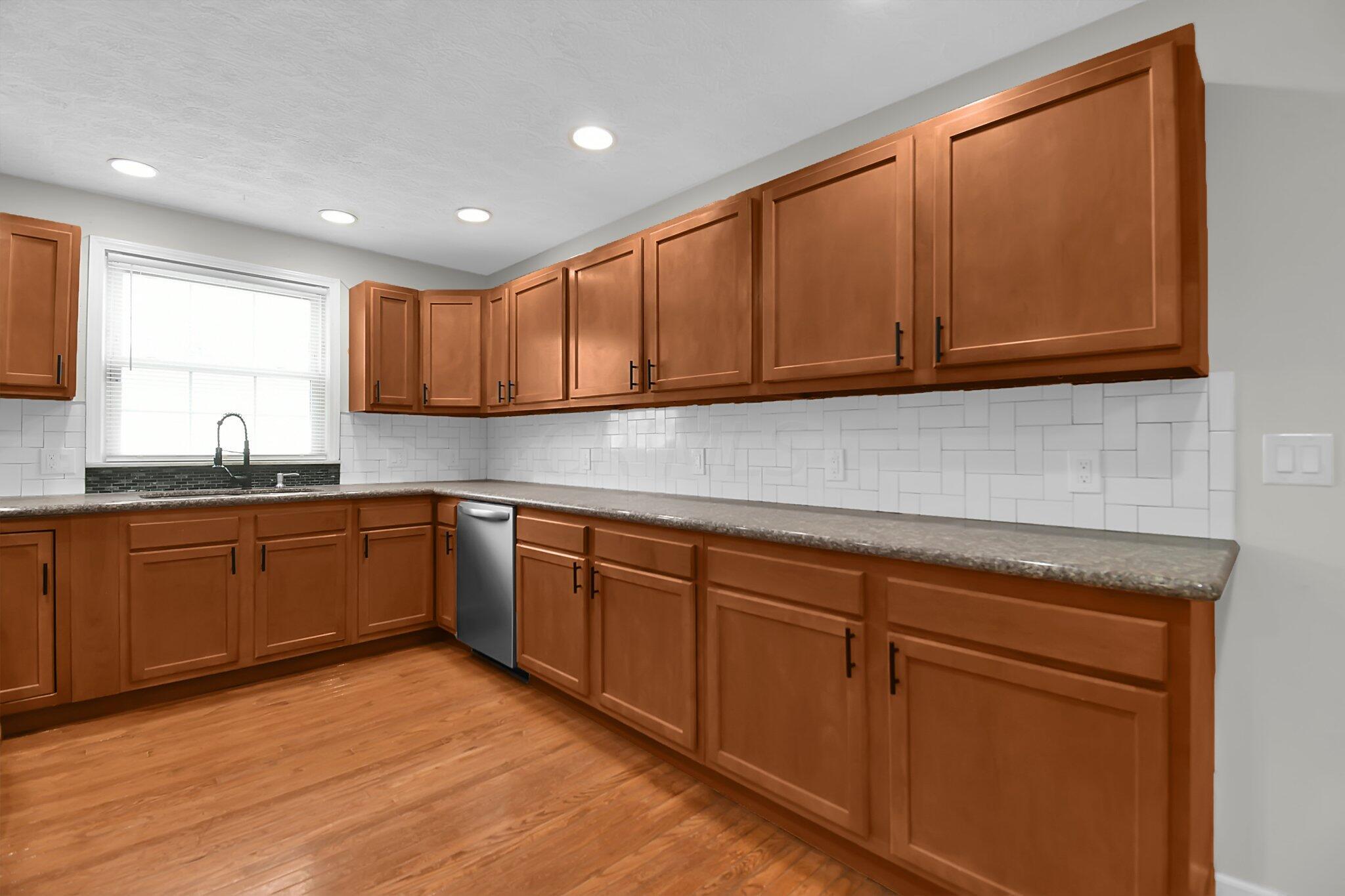 14436 Cleveland Road Southwest Pataskala, OH 43062 - Photo 2 of 16 6-web-or-mls-DSC_8360