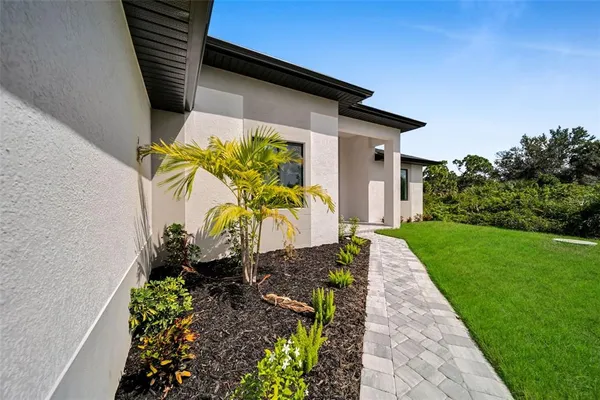 $2,000 | 14020 Chesswood Lane, Port Charlotte, FL 33981