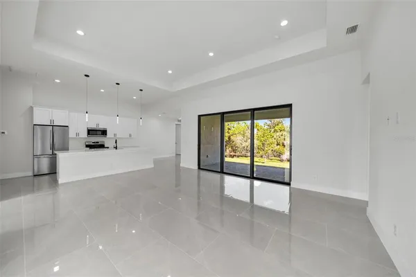 $2,000 | 14020 Chesswood Lane, Port Charlotte, FL 33981